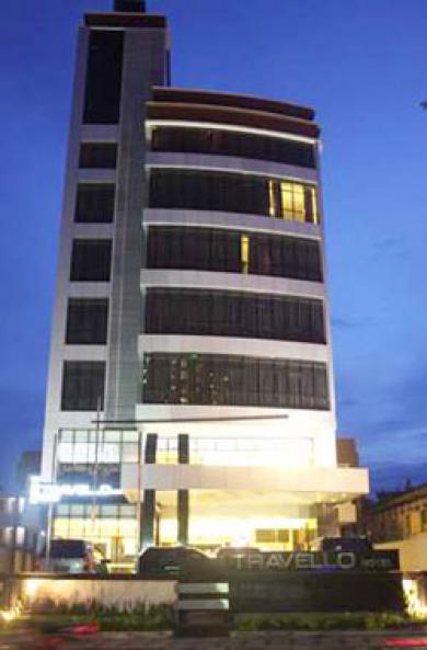 Travello Hotel Manado Exterior foto